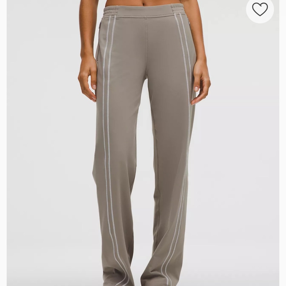 NWT LULULEMON DEFINE MID RISE TRACK PANTS LUON SZ XS